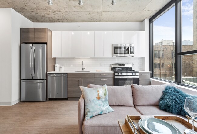 Photo - 2500 N Sheridan Rd Unit 301