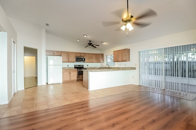 2341 Tioga Dr