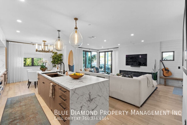 Photo - 3301 Lincoln-