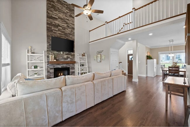 Photo - 325 Piedmont Pl