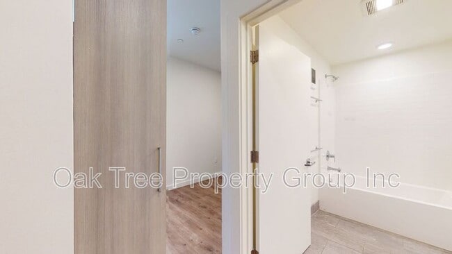 Photo - 532 Union St