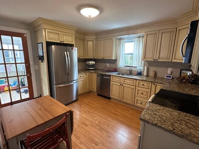 Photo - 65 Sherry Ave