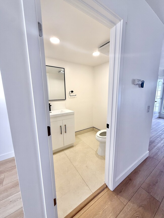 Photo - 18020 Prairie Ave