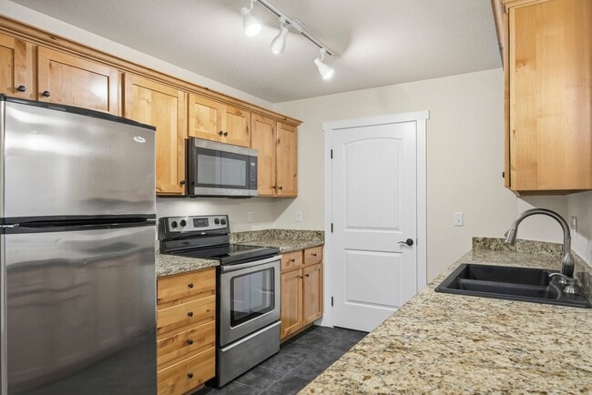 Photo - 2445 Windrow Dr Unidad C104