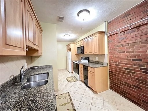 Photo - 123 Elm St Condo Unit A9