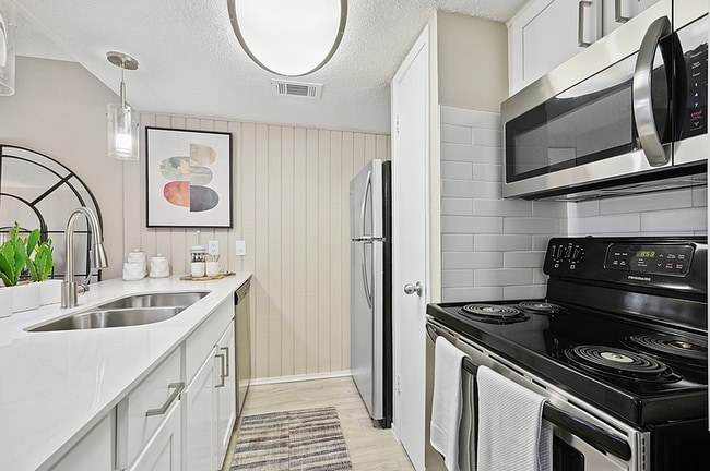 Photo - Lexington Apartment Homes