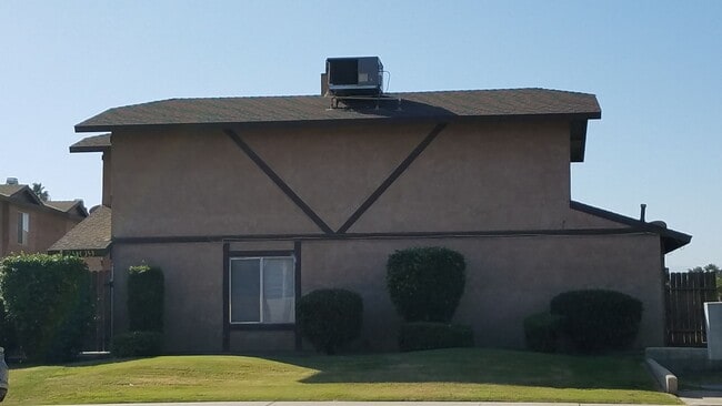 Building Photo - 7909 S Laurelglen Blvd Unit 7909 S Laurelglen  B