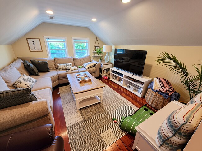 Photo - 301 Washington St Unidad 3