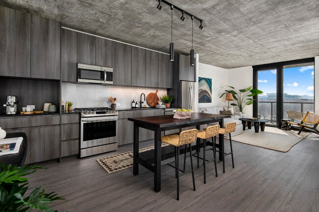 Photo - 1545 W Randolph St Unit 0706