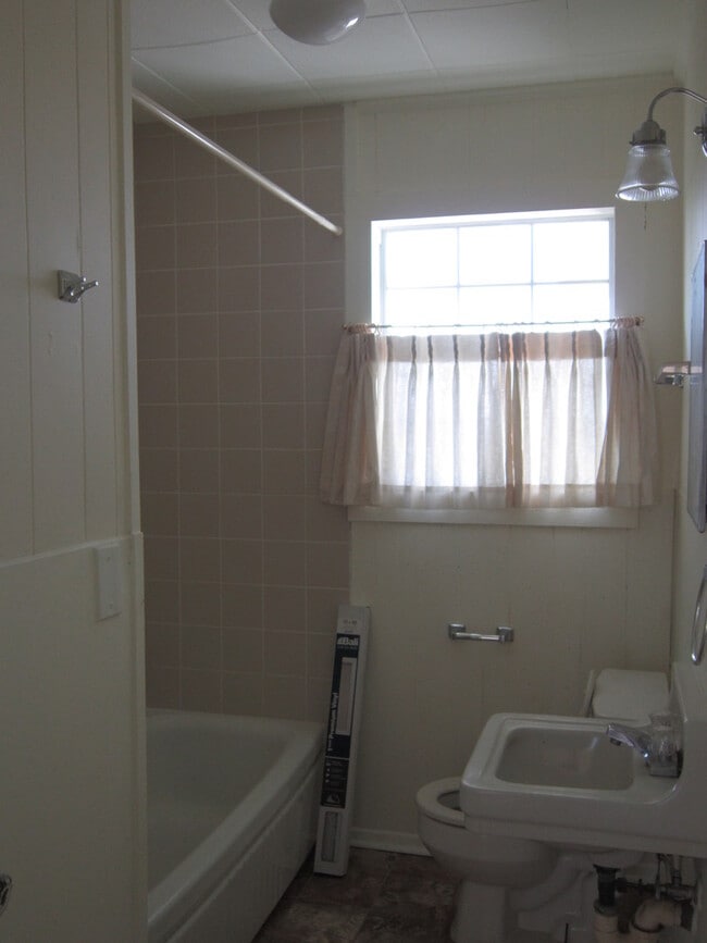 Photo - 4111 Stapper Rd House