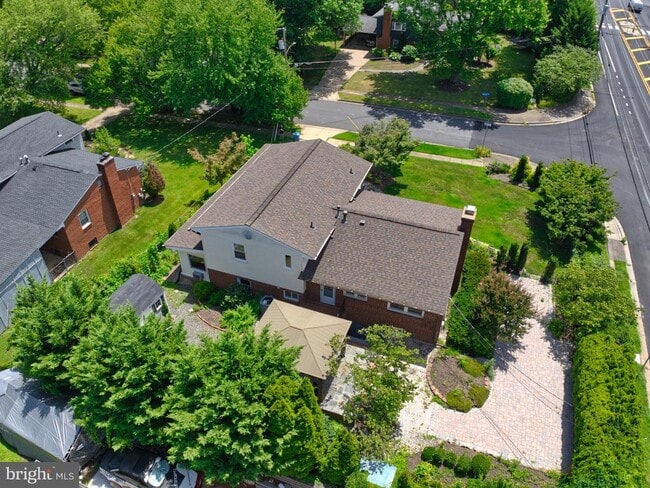 Building Photo - 6824 Felix St