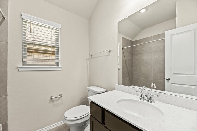 Photo - 1330 Lakeside Crk Rd