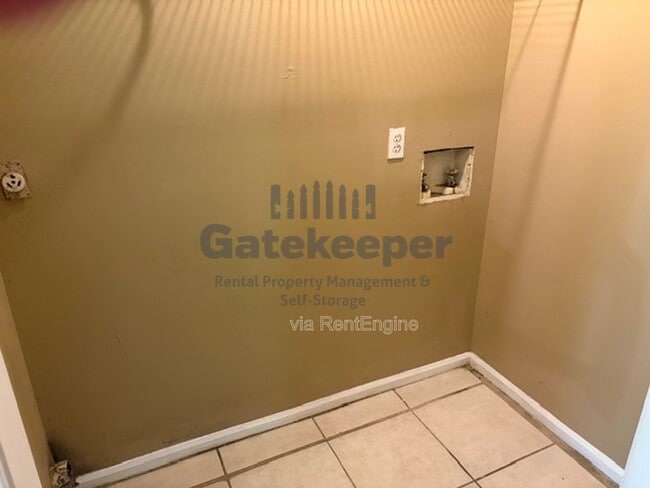 Photo - 125 Elberta Dr