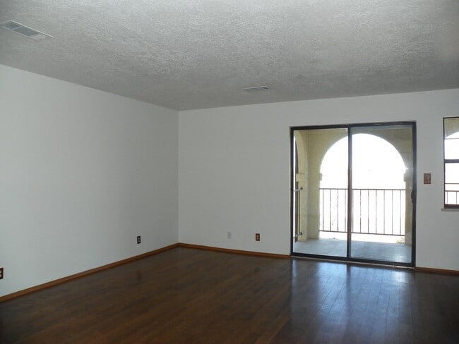 Photo - 839 Country Club Dr SE Unit 2C