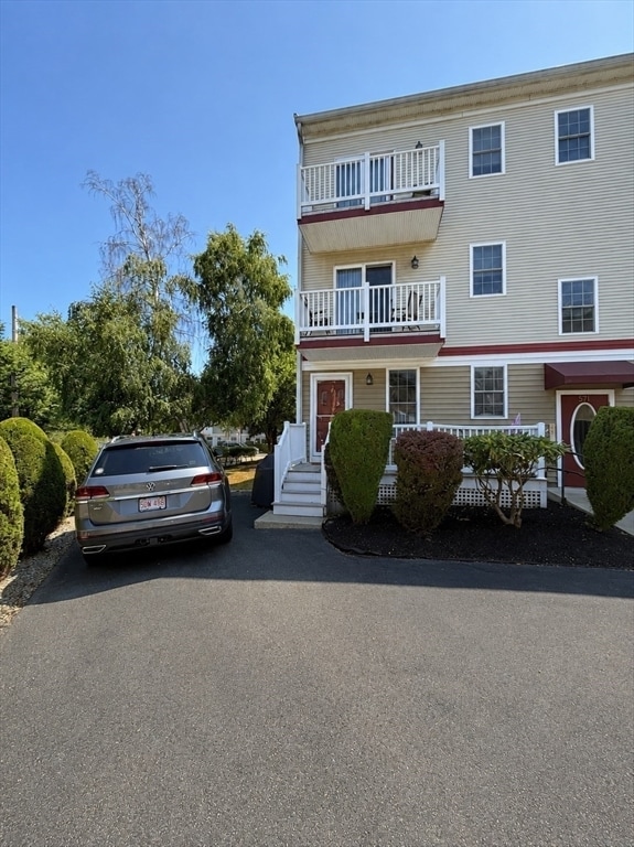 Photo - 571 Freeport St Unit 2