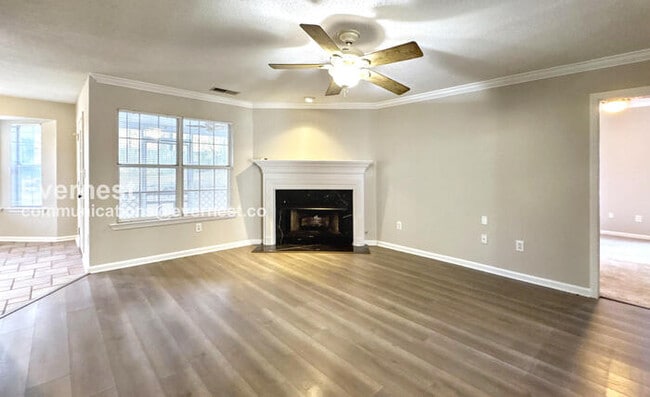 Photo - 161 Lake Terrace