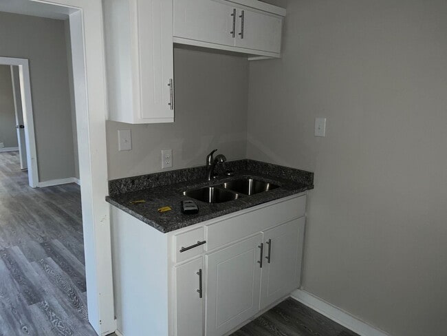 Photo - Carolina333 Unit Apt. A