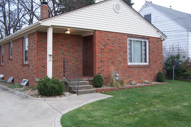 Building Photo - 17 Grasmere Ave Rental