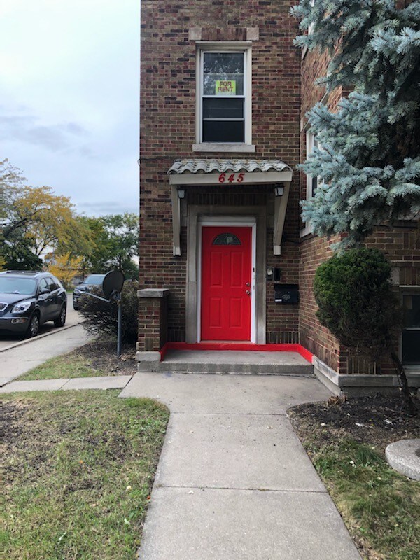 645 Elgin Ave Apartment For Rent in Forest Park, IL