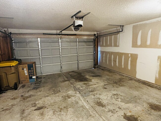 Photo - 1 Blackberry Ln