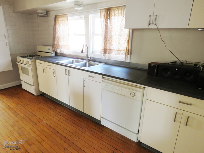 Photo - 2423 W Cortez St Unit Coach House