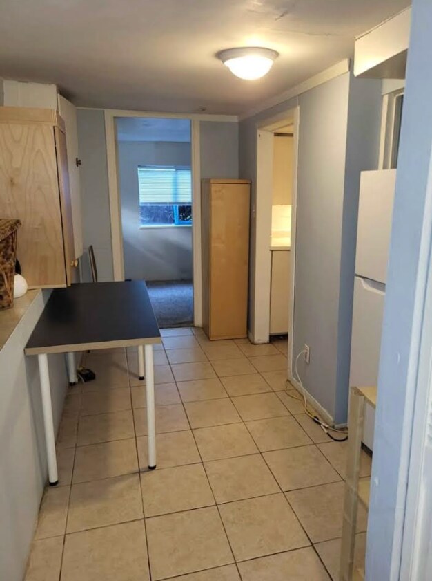 2219 6th Av W