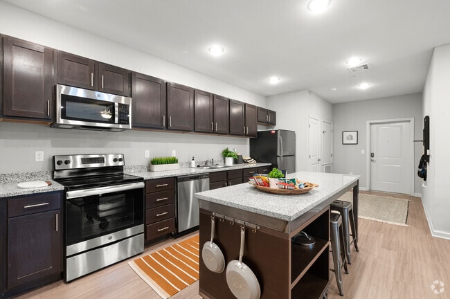 3BR, 3BA - 1,344SF