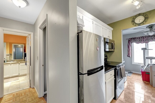 Photo - 2 Grand Ave Unit #2