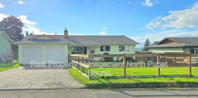 Building Photo - 5704 61st Dr NE