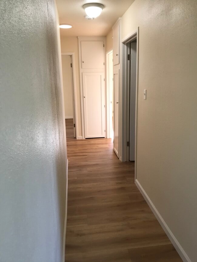 20 Cadiz Ct.