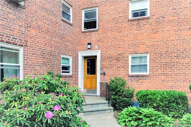 Photo - 330 S Broadway Unit A6