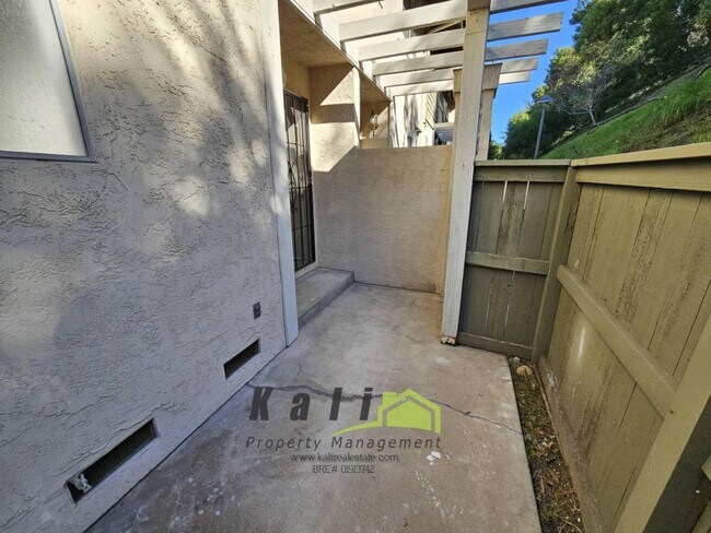 Photo - 3926 60th St