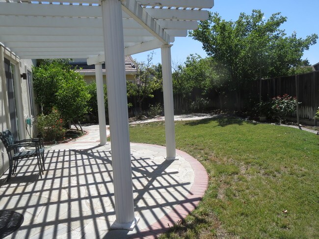 Photo - 2582 Hepworth Dr