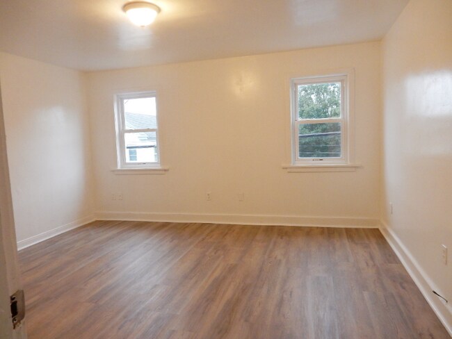 Photo - 331 S 3rd St Townhome