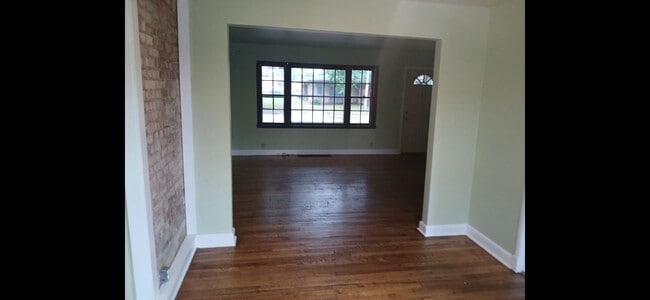 Photo - Madison 408-410 S Unit Madison 408 (North Apartment)