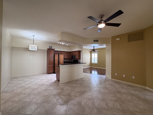 Photo - 600 Mirabella Cir