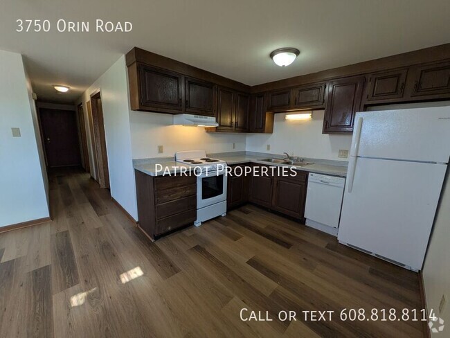 Building Photo - 1 bed/1 bath plus den in Madison, WI! Rental