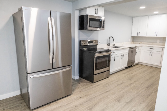 Building Photo - 40704 State Rte 2 Rental