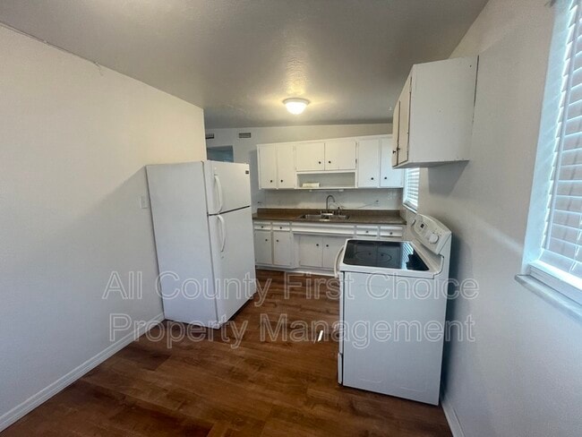 Photo - 8756 93rd Ave