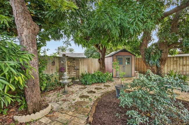 Photo - 4820 NE 1st Terrace