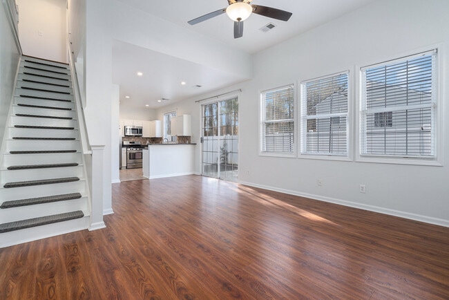 Photo - 244 Windcroft Cir NW