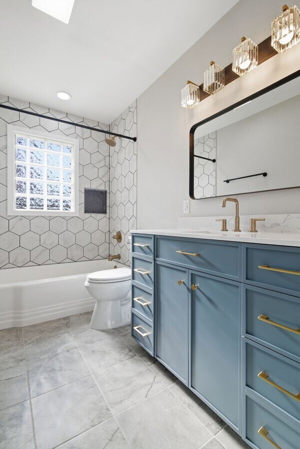 Photo - 3 bed/1 bath remodel within walking distance of Brookside