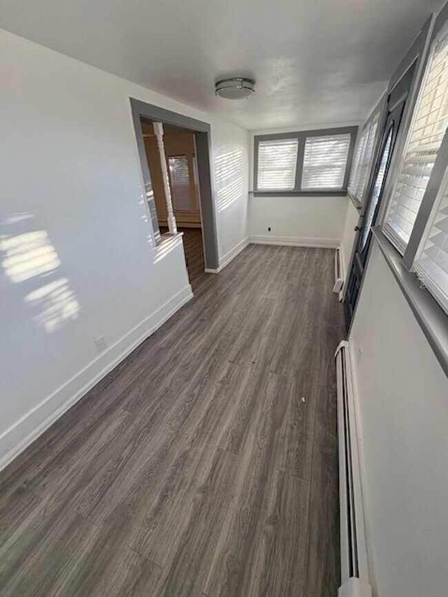 Photo - 1904 Glenn St