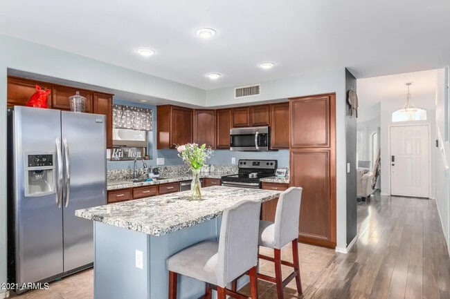 Photo - Surprise 4br With Pool