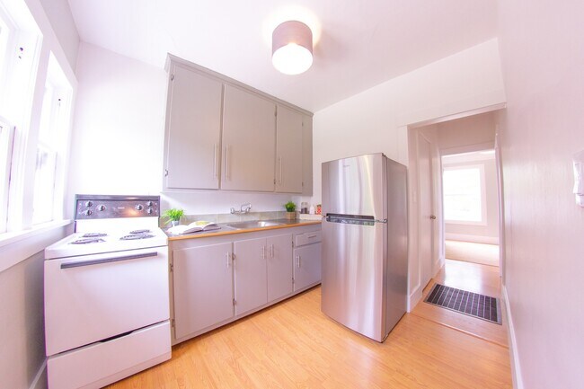 Photo - 202/204 South Anderson Unit 202