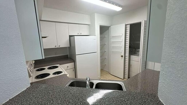 Photo - 2405 NW 33rd St Unit 1207