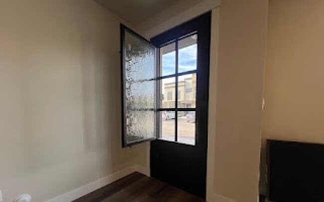 Photo - 899 S Lincoln Ave