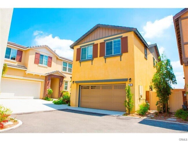 Photo - 780 Huron Dr