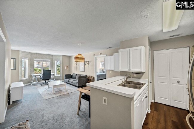 Photo - 900 Taylor St