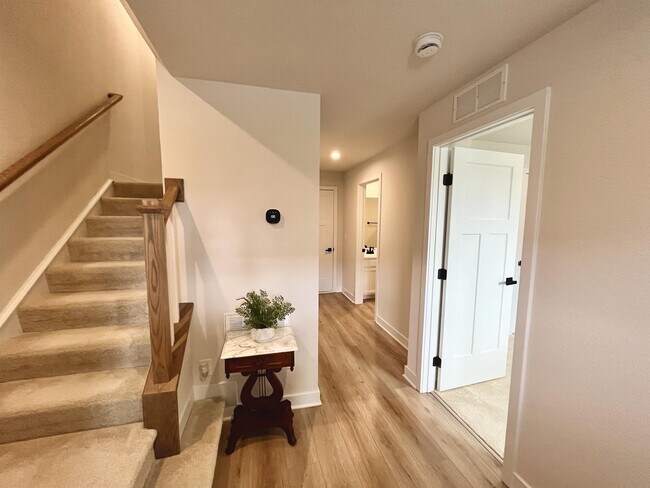 Photo - 100 Fost Blvd